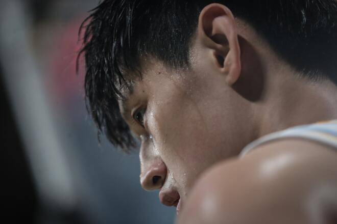 必威体育-支持曾凡博赴NBA追梦！北京首钢：是你最坚强的后盾(曾凡博点燃队场均数据)