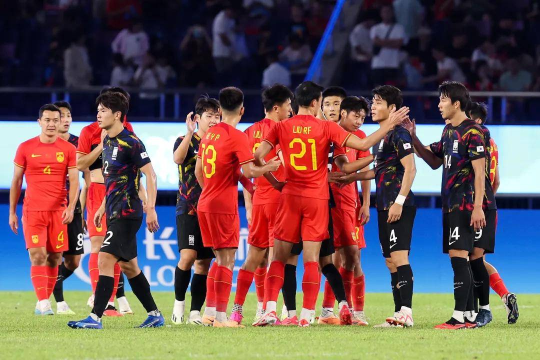 必威体育-FIFA最新排名：国足仍位列世界第94亚洲第14(fifa足球亚洲排名)
